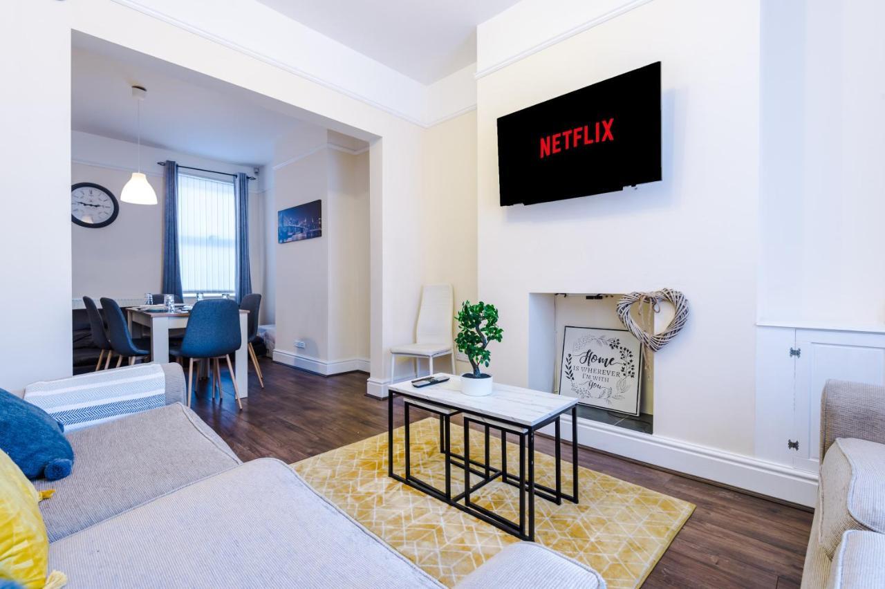 Finchley House Lovely House In Anfield, 2 Minutes Walk From The Stadium, Parking And Wifi Villa Liverpool Exteriör bild